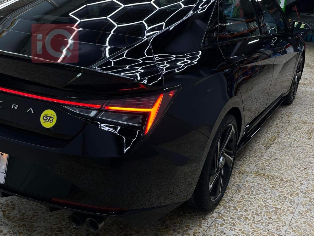 هیوندای ئەلەنترا